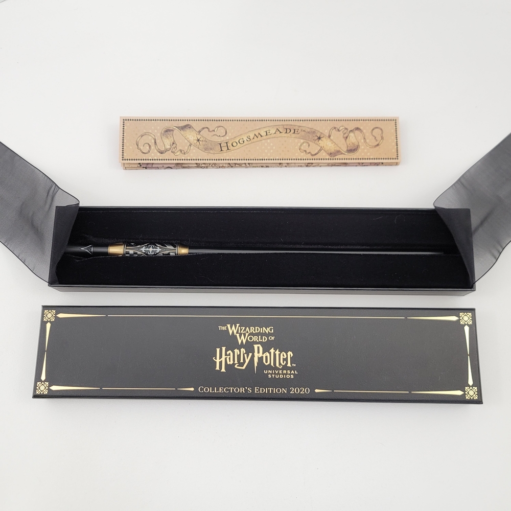 2020 Collector's Edition Interactive Wand Universal Studios Harry Potter Rare!